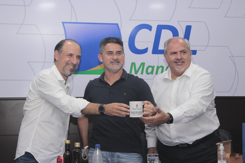 Prefeito de Manaus, David Almeida participa de reunião com empresários e lojistas na CDL Manaus 